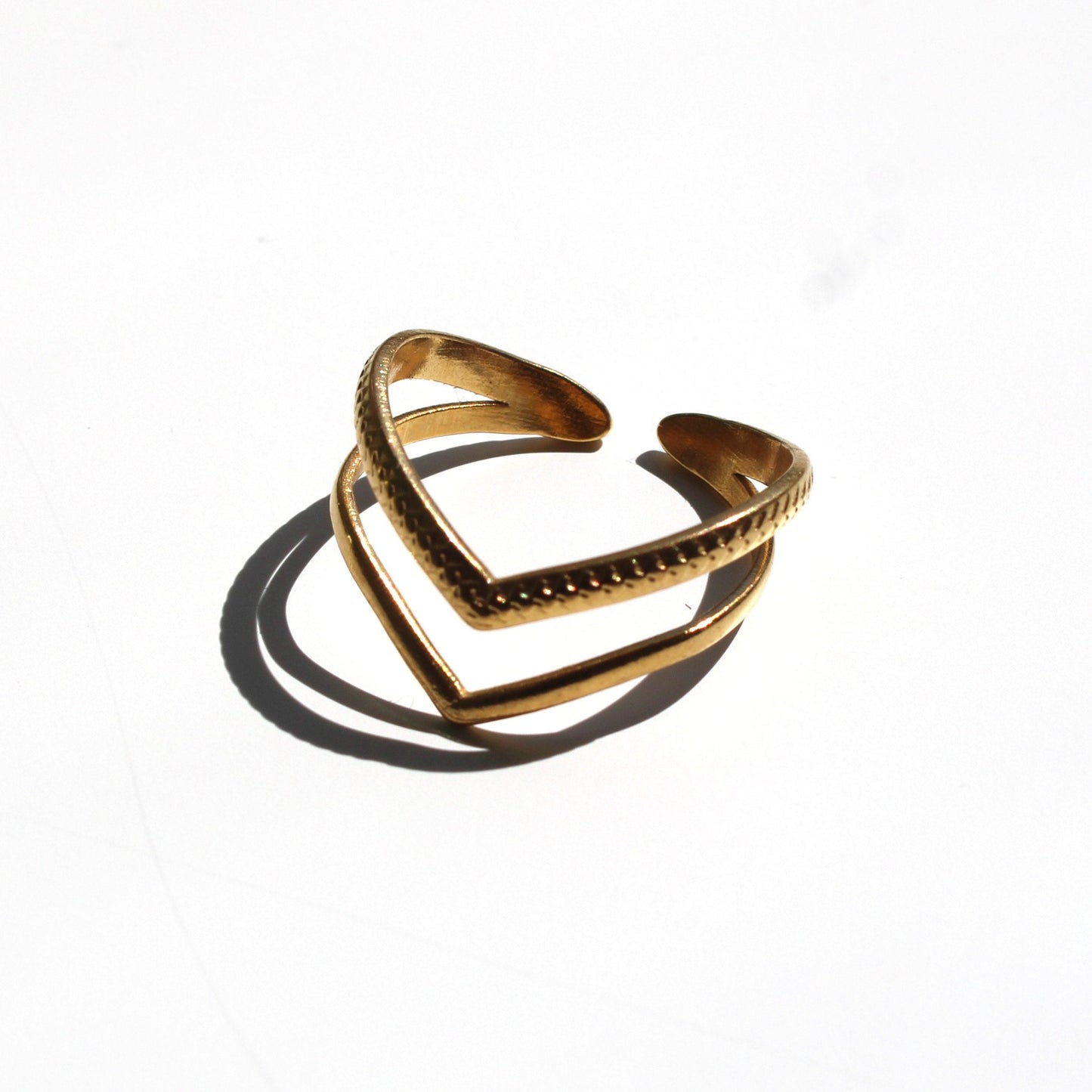 Serena Ring V-förmig