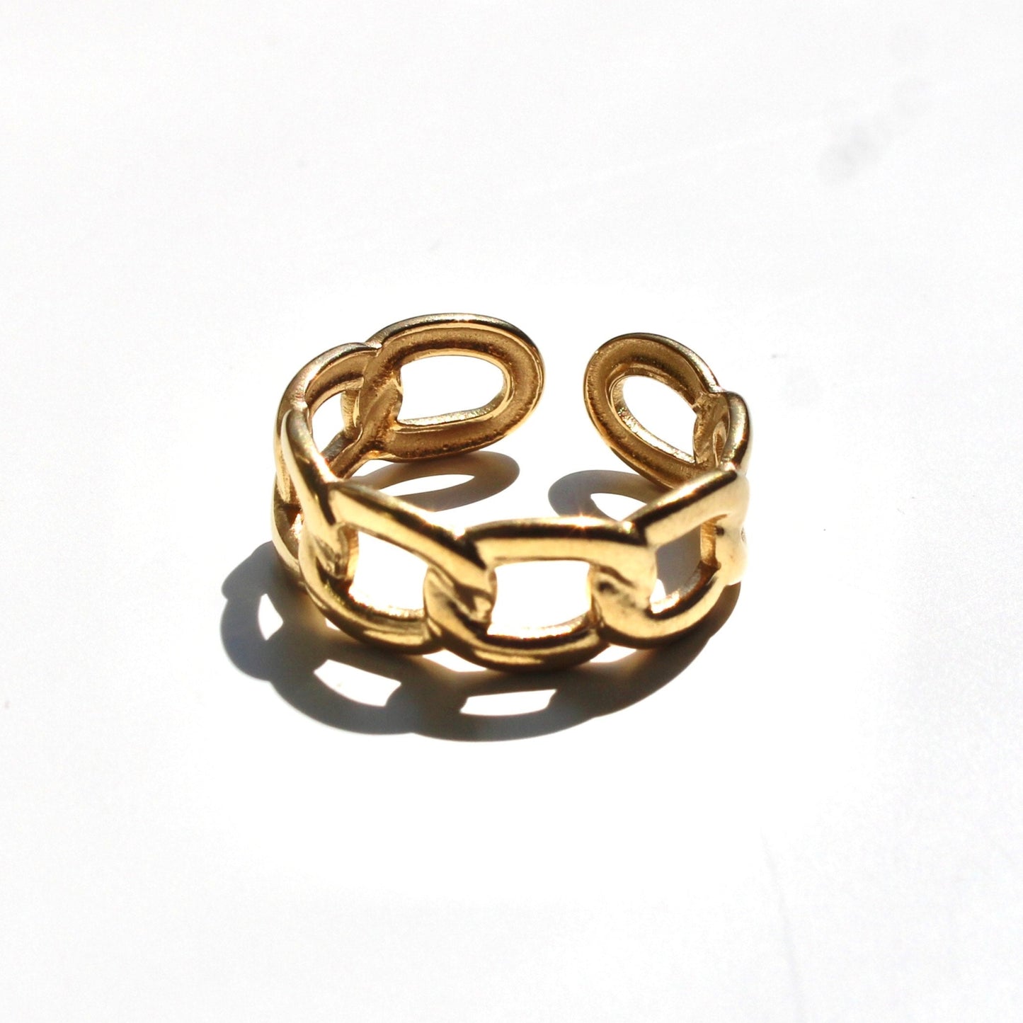 Elya Ring mit Kettendesign